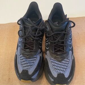 Hoka Clifton LS men’s 8 women’s 9